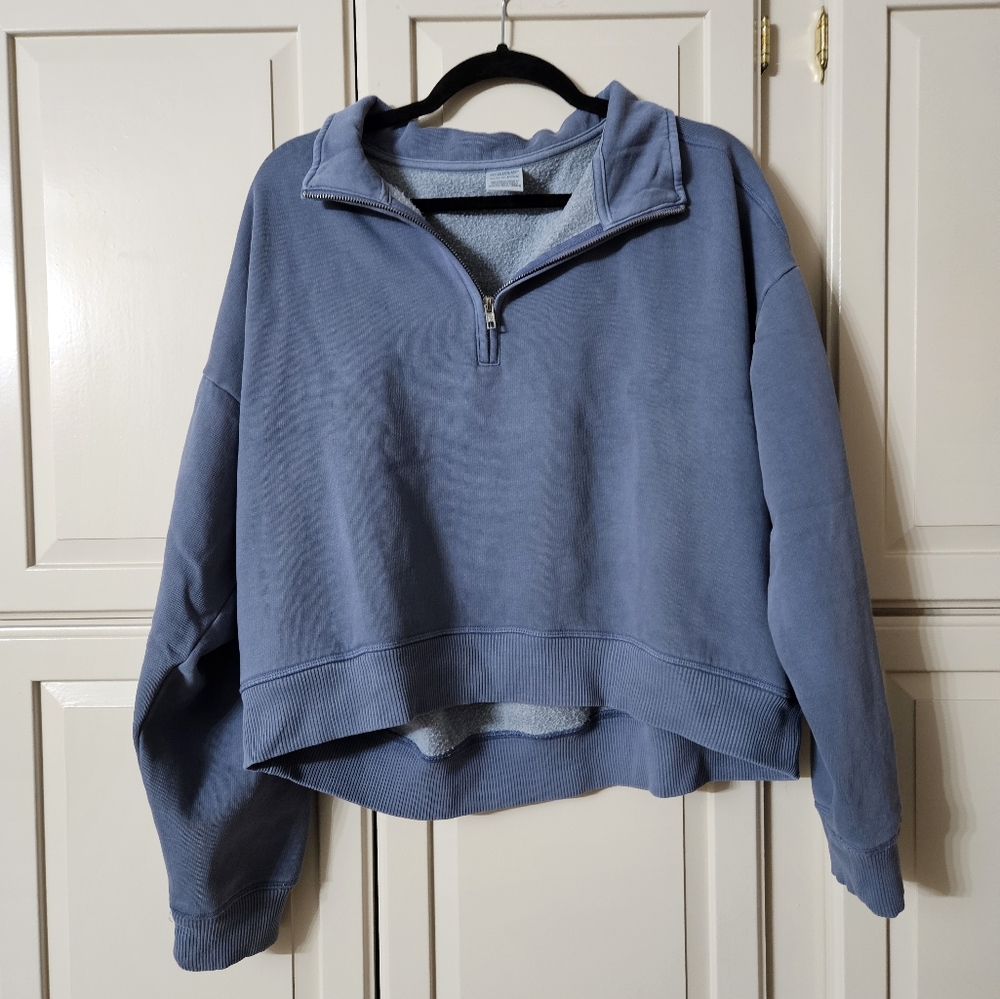 PINK Xl Cropped blue half zip sweatshirt with pockets